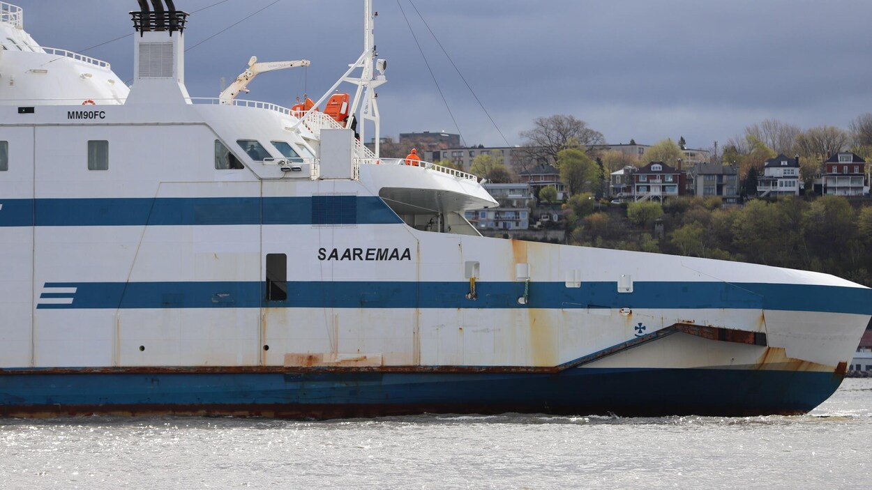 Le traversier Saaremaa près de Québec.