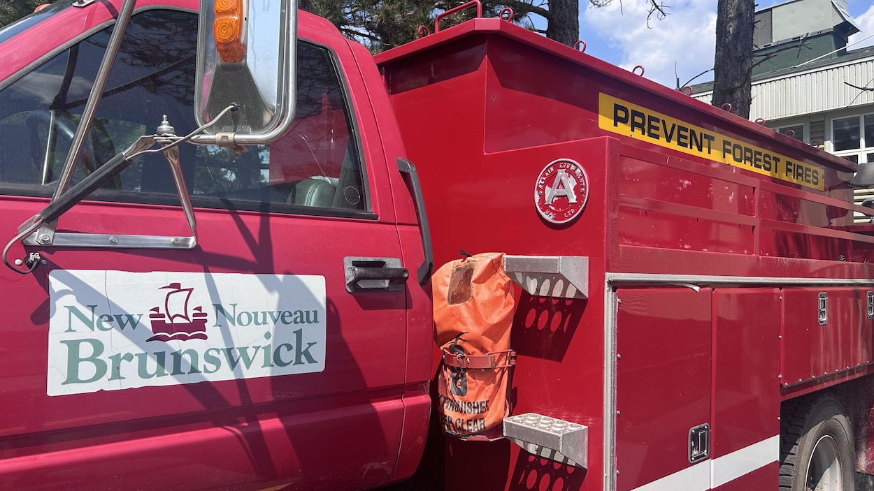 Un feu de forêt non maîtrisé fait rage au sud-ouest de Fredericton