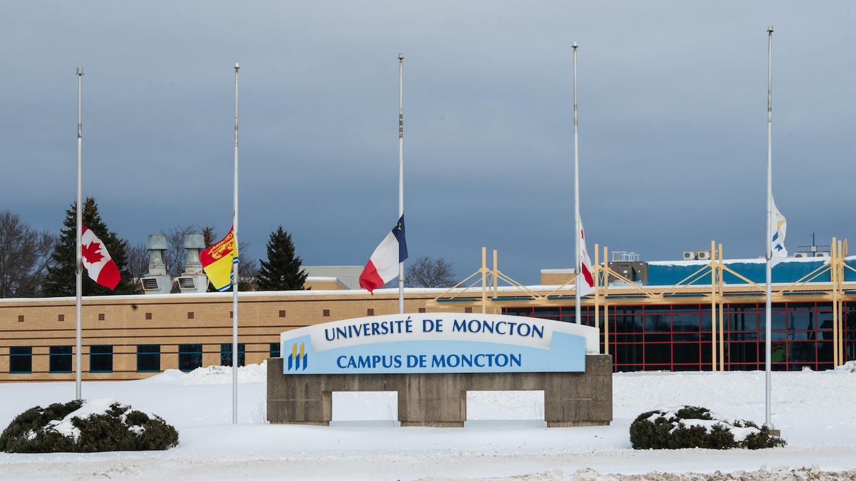 Une étudiante meurt pendant son accouchement à Moncton