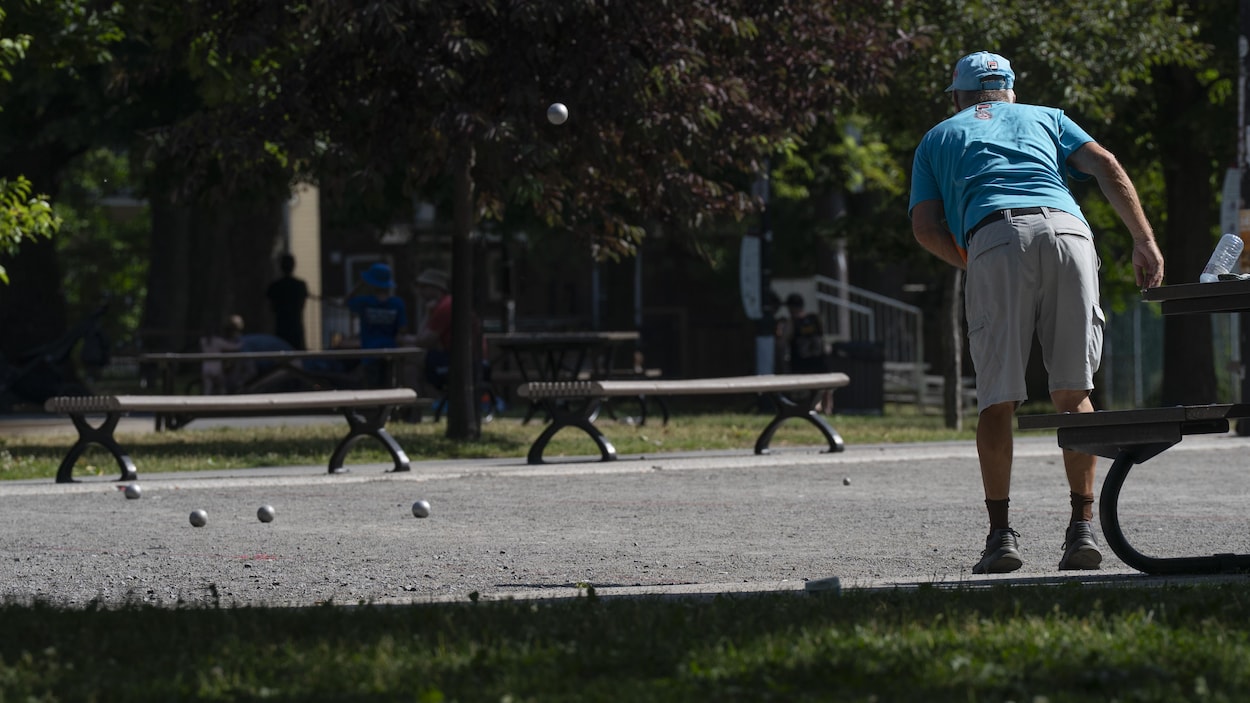Canicule à Montréal : Trois décès attribués à la chaleur, les autorités appellent à la prudence