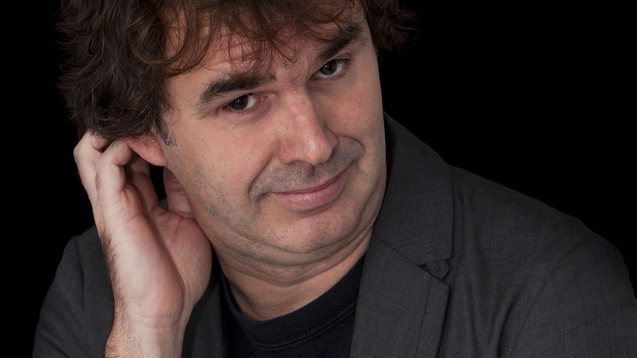 L'auteur et scénariste Patrick Senécal.