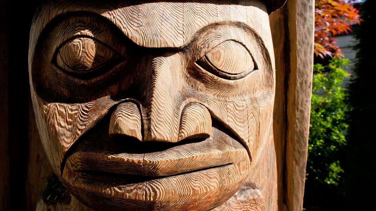 Un totem de la communauté Sts’ailes, au nord de Vancouver