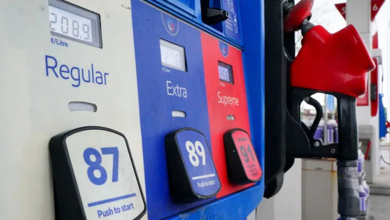 Baisse du prix de l’essence : Sherbrooke est une « irrégularité », selon CAA Québec