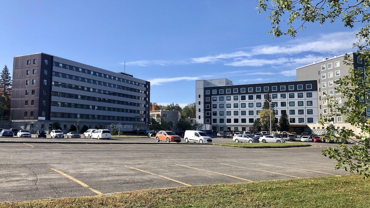 Un complexe hospitalier.