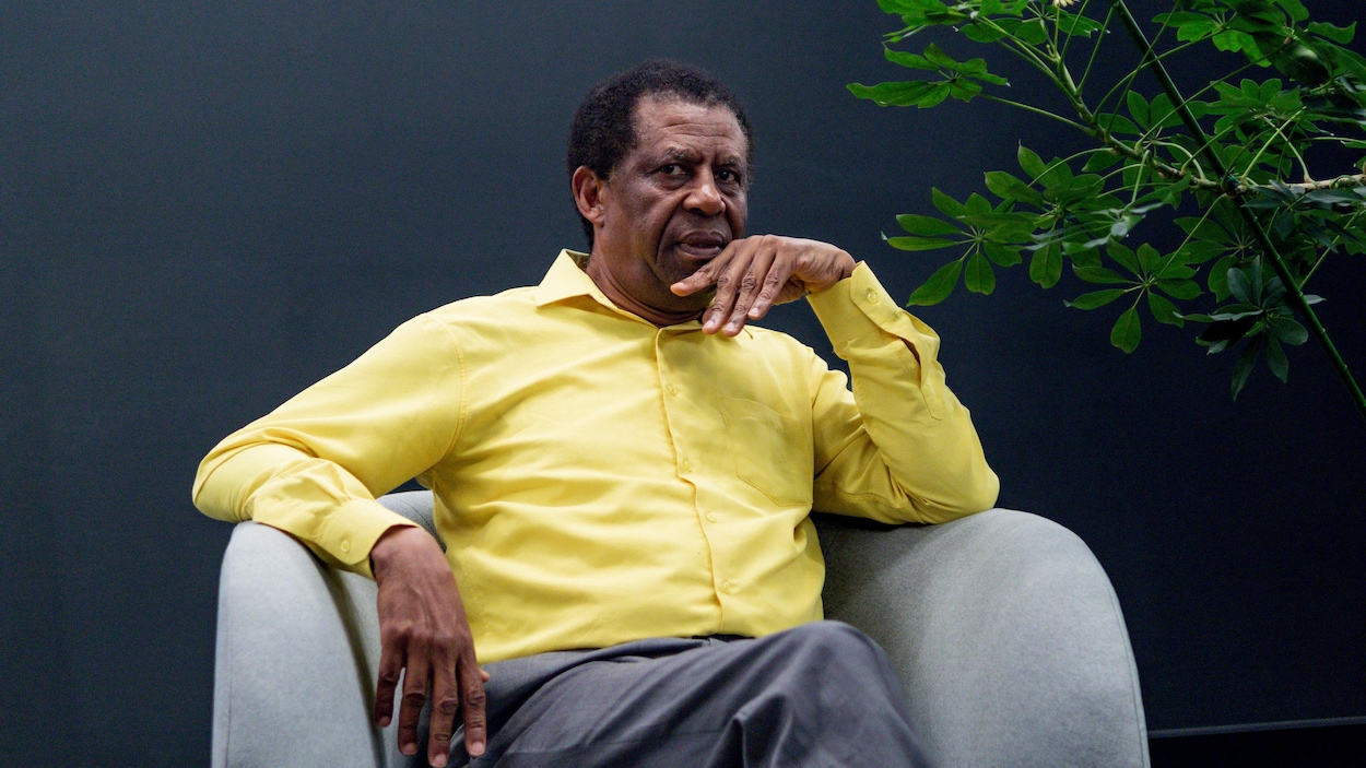 Dany Laferrière, Janette Bertrand et Patrick Sénécal au Salon du livre de Montréal