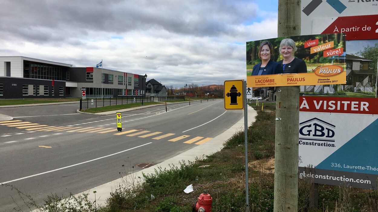 La commission scolaire s'invite dans la campagne électorale à Sainte