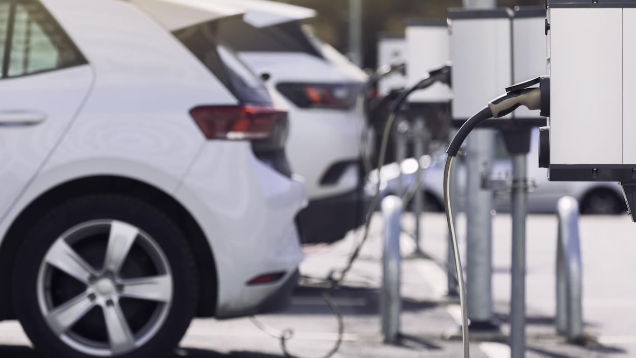 La Nouvelle-Écosse taxe les véhicules électriques dans son budget