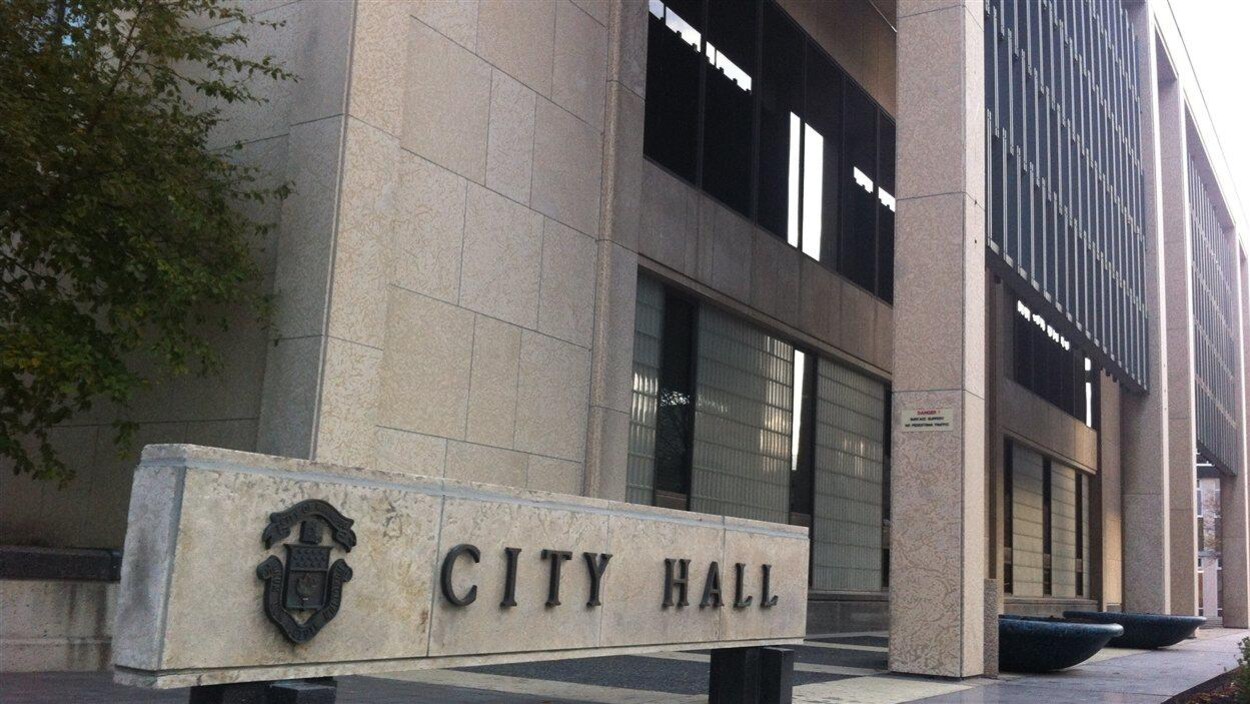 Le conseil municipal de Winnipeg approuve d’autres règles pour les