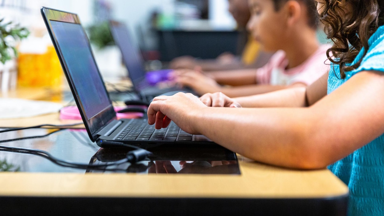 IA à l’école : la DSFM mise sur l’encadrement plutôt que sur l’interdiction