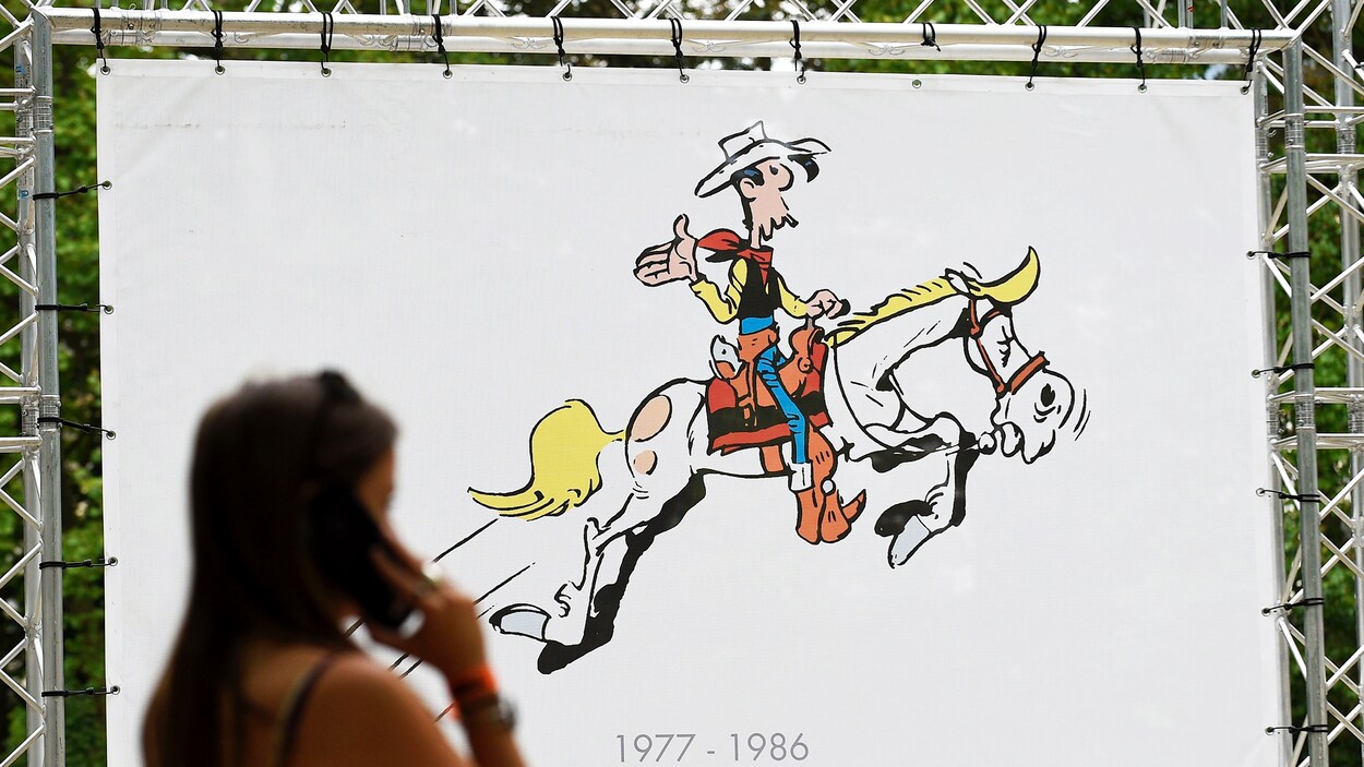 Une illustration de Lucky Luke et de Jolly Jumper lors de la Fête de la BD à Bruxelles Une illustration de Lucky Luke et de Jolly Jumper lors de la Fête de la BD à Bruxelles