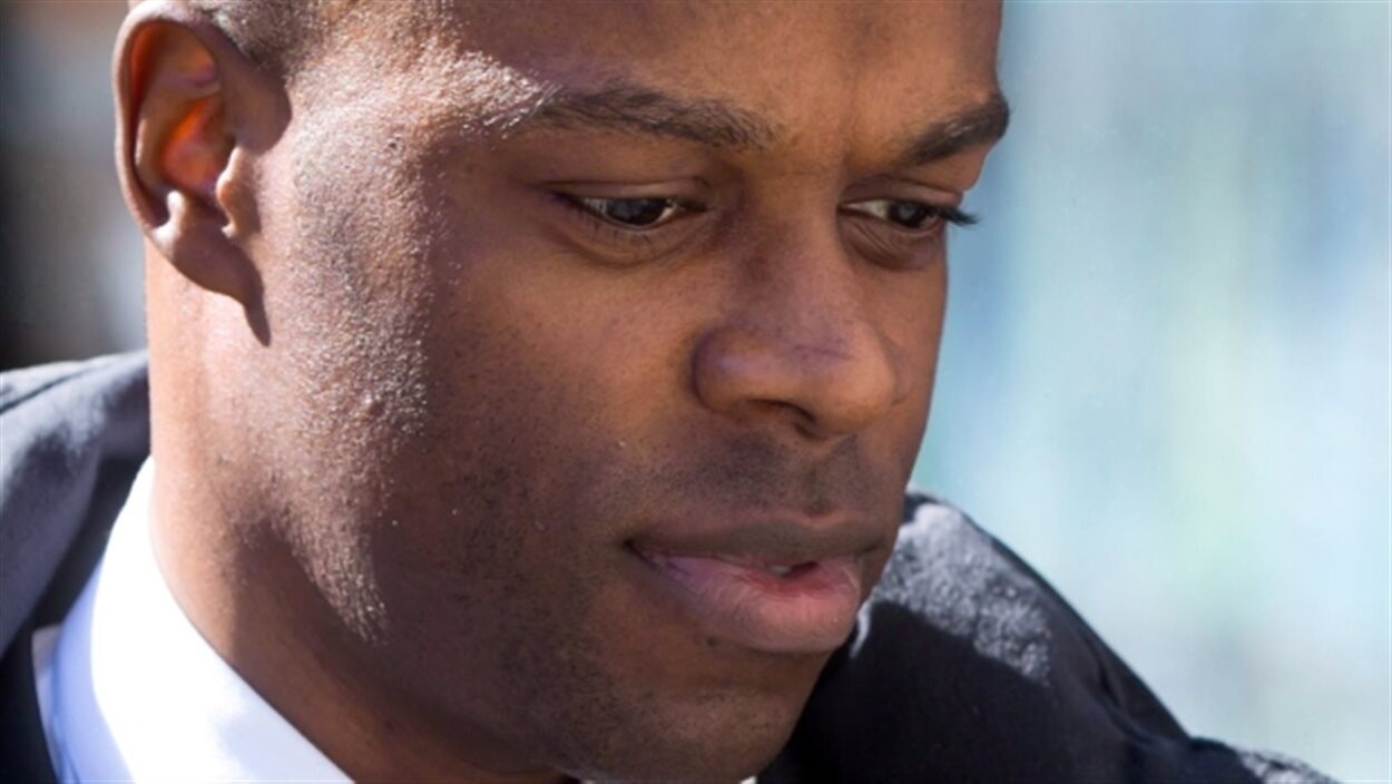 Kwesi Millington, un des quatre anciens agents de la Gendarmerie royale du Canada impliqués dans l’affaire Robert Dziekanski Kwesi Millington, un des quatre anciens agents de la Gendarmerie royale du Canada impliqués dans l’affaire Robert Dziekanski