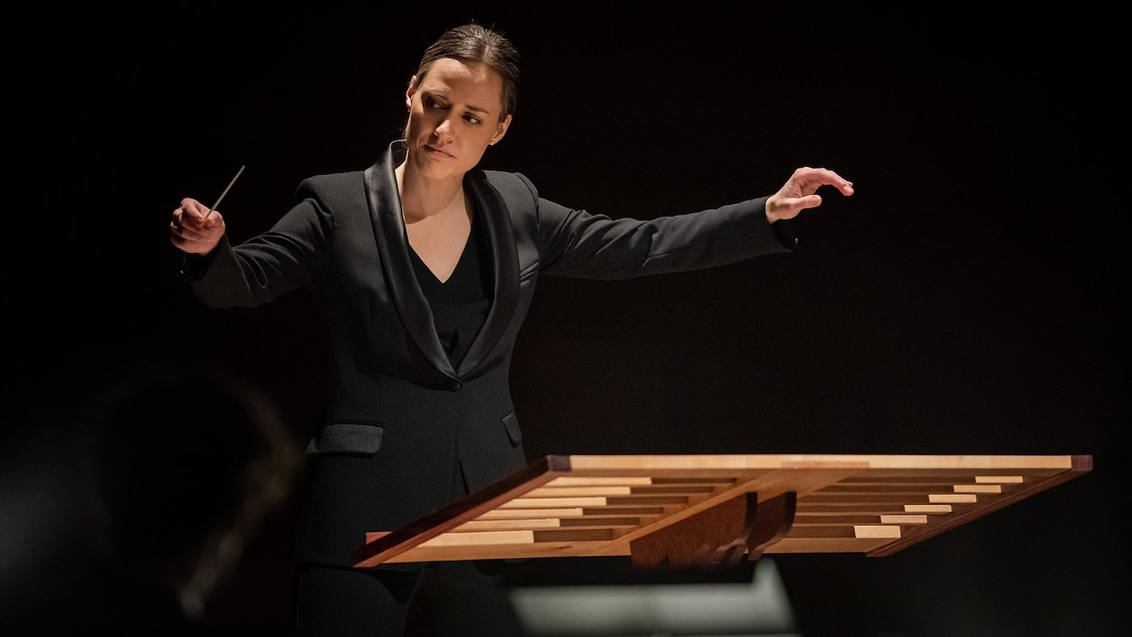 Dina Gilbert, la maestro que l’on n’attendait pas