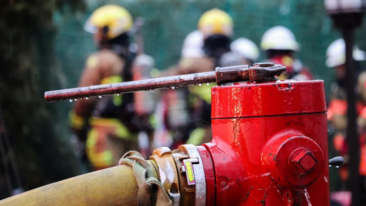 Un incendie force l’évacuation de plusieurs résidences à Saint-Hubert