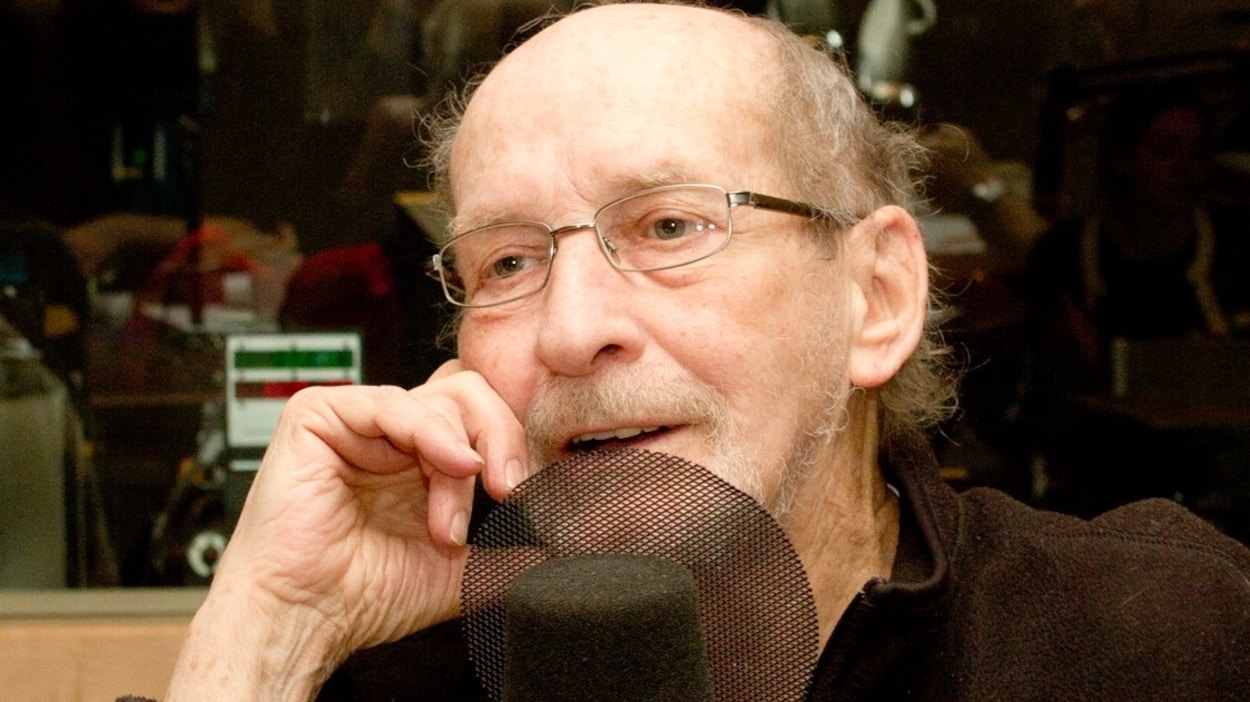Le critique et auteur Claude Gingras