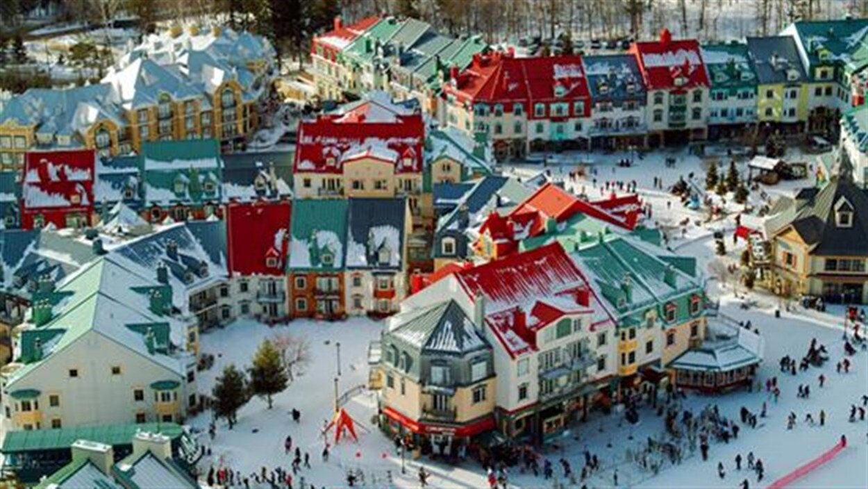 Vue aérienne de Mont-Tremblant.