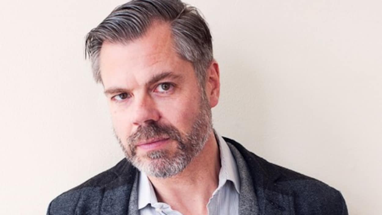 Portrait de l'auteur Russell Smith