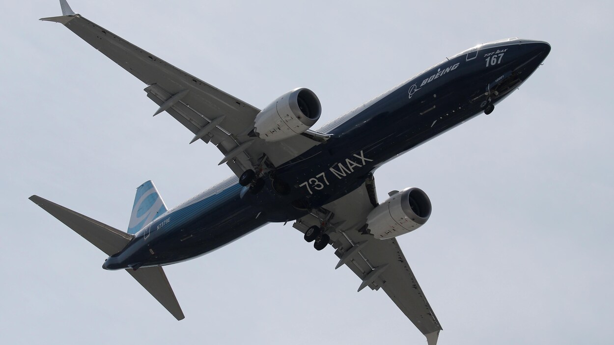 Un Boeing 737 MAX lors d'un vol de démonstration.