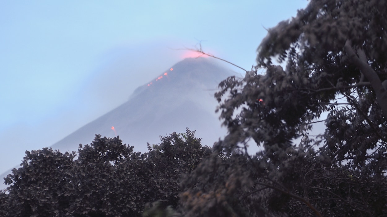 Le volcan de Fuego lors de son éruption, le 3 juin 2018.