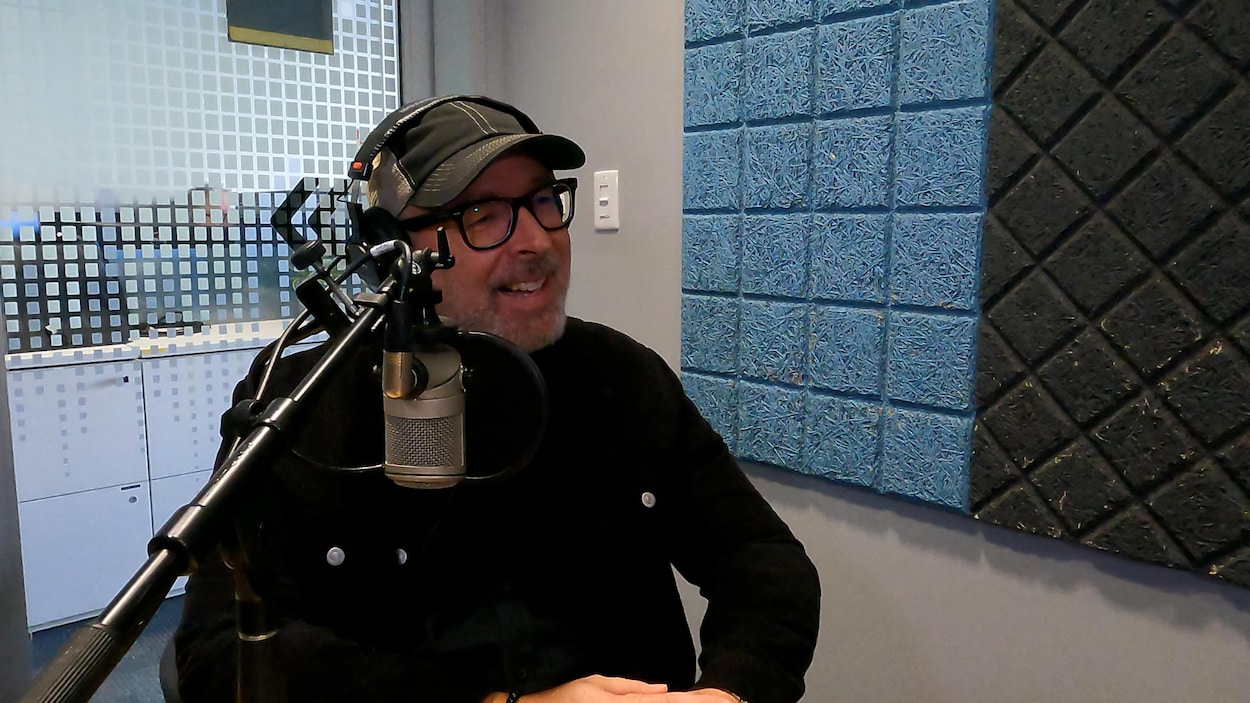Yves Doyon du groupe En Bref, en tournée automnale dans le Nipissing
