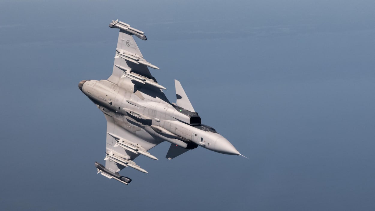 Avions de chasse : Saab formerait les pilotes au Canada si Ottawa achète ses Gripen