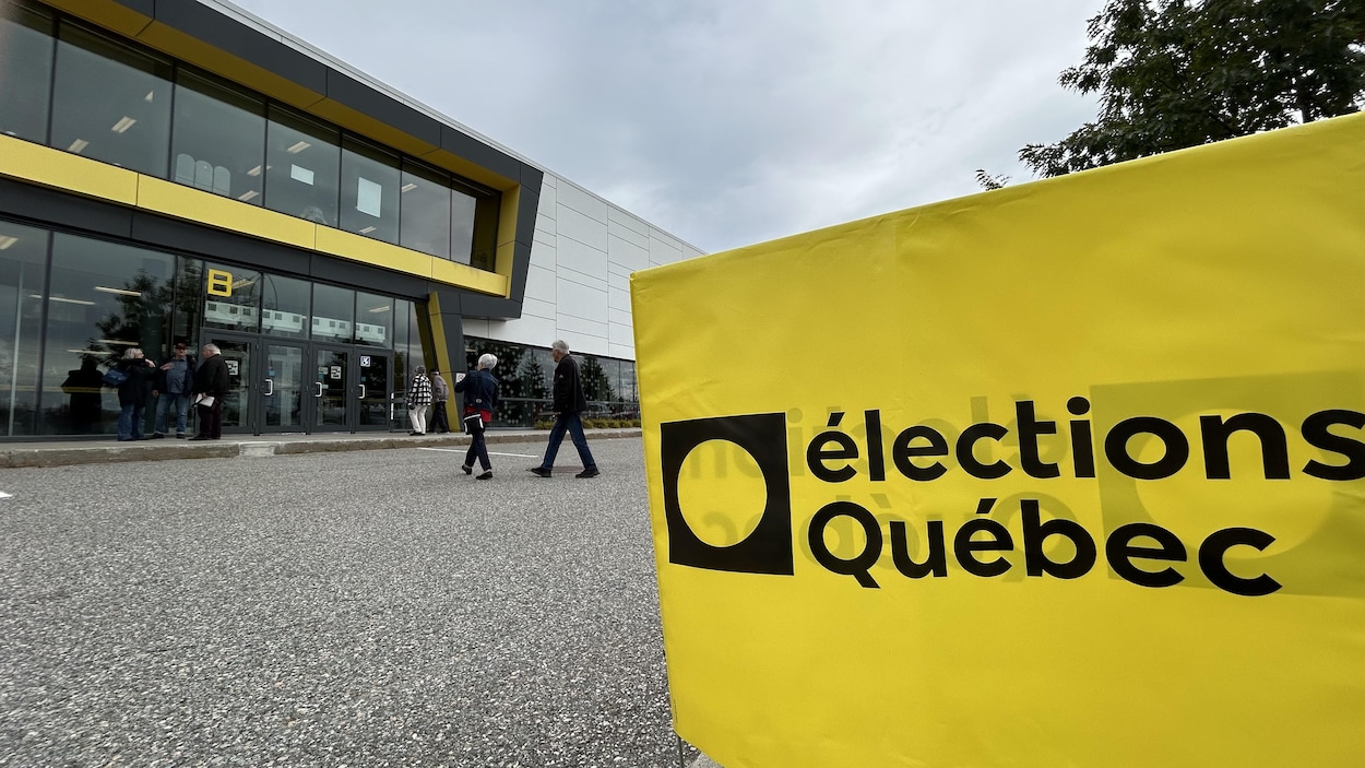 Les électeurs estriens répondent présents au vote par anticipation