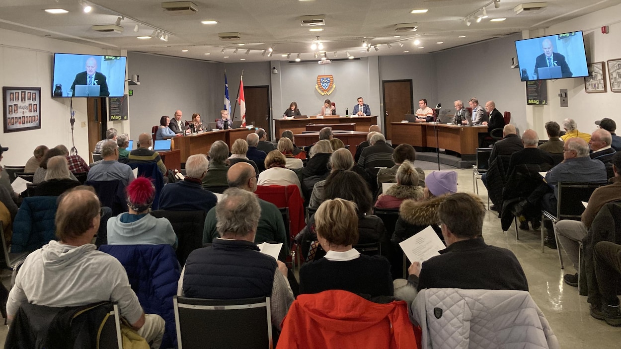 Magog repense sa période de questions au conseil municipal
