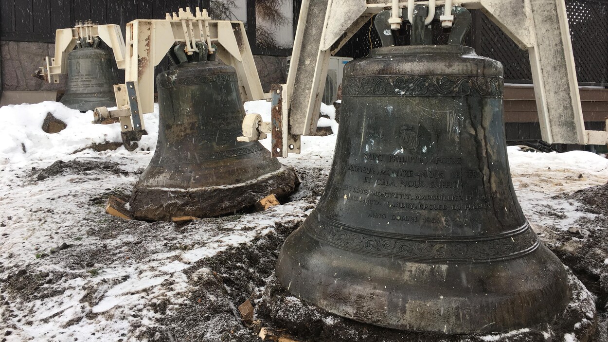 Des Cloches D Eglise Pour Symboliser Le Processus De Guerison Radio Canada Ca