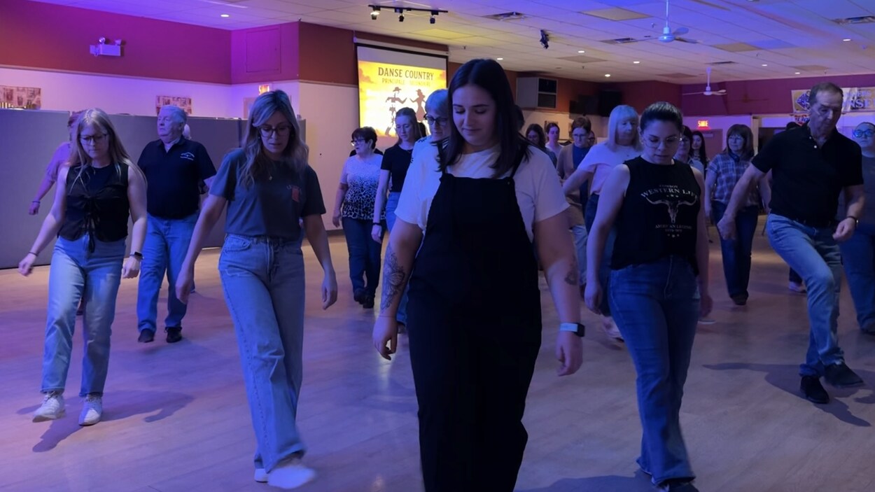 La danse country conquiert le cœur des jeunes du coin