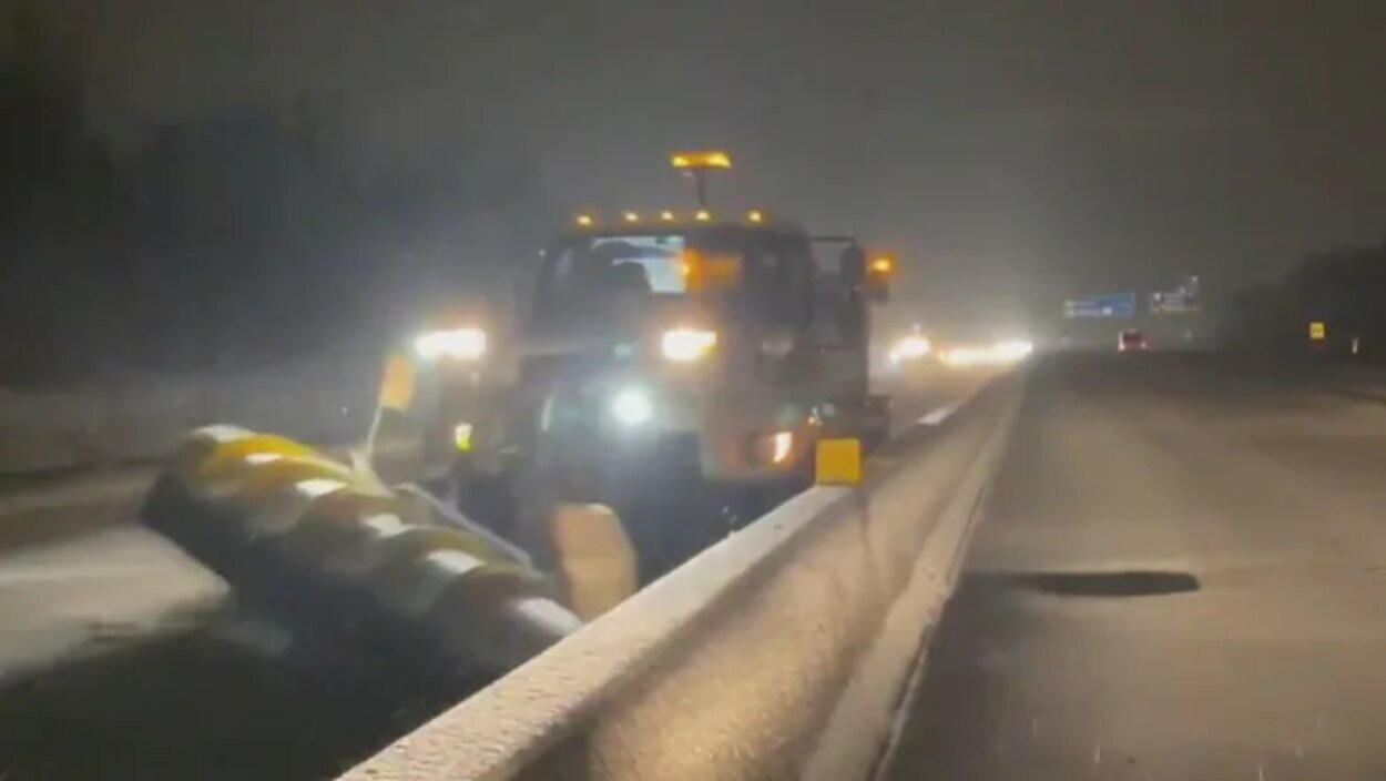Une déneigeuse