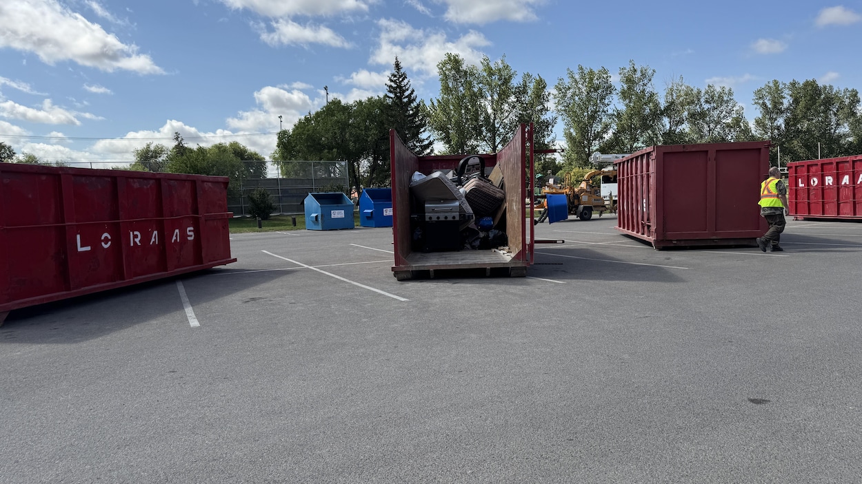 À Regina, le quartier Al Ritchie fait peau neuve lors d’un grand nettoyage communautaire