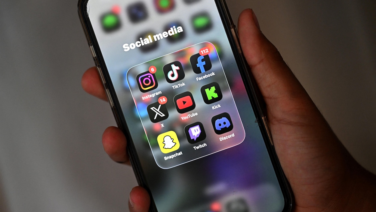 Vaste appui de la part des Saskatchewanais pour restreindre l’accès aux réseaux sociaux