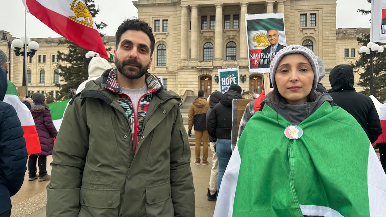 Rassemblement à Regina en soutien à l’opposant iranien exilé Reza Pahlavi