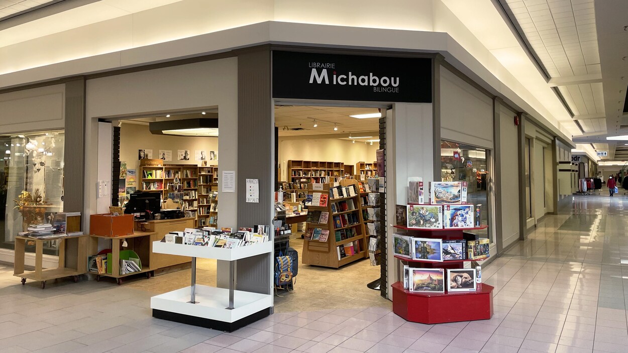 Nouveau propriétaire pour Michabou : une librairie en mode séduction |  Radio-Canada