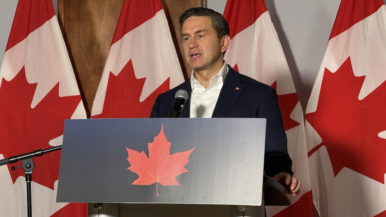 Pierre Poilievre invite le prince héritier iranien en exil à venir au Canada