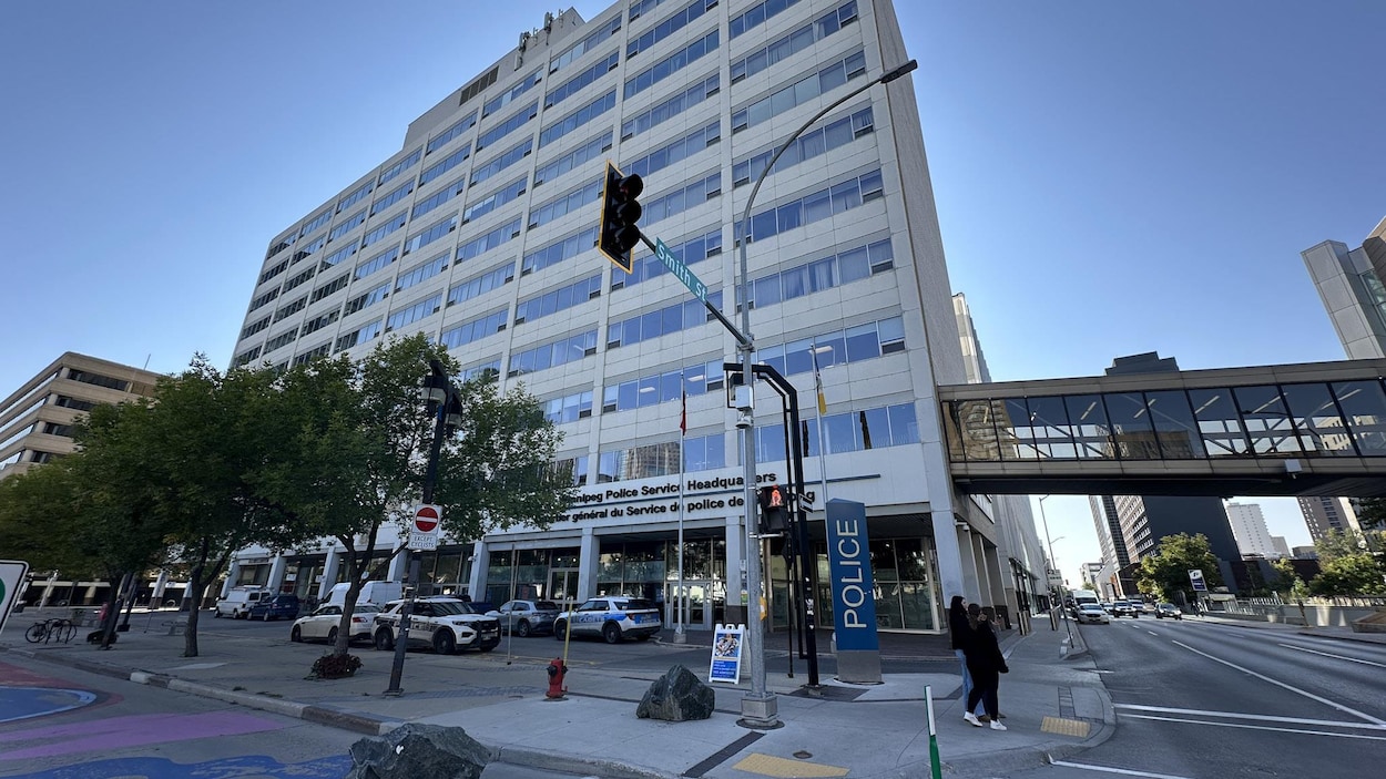 Enquête sur le QG de la police de Winnipeg : une « triste histoire de mauvaise gestion »