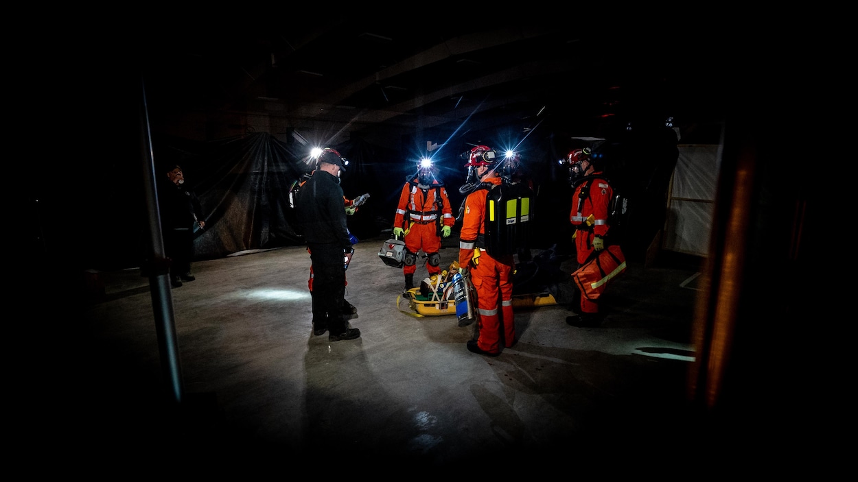 Sauver des vies, 100 pieds sous terre