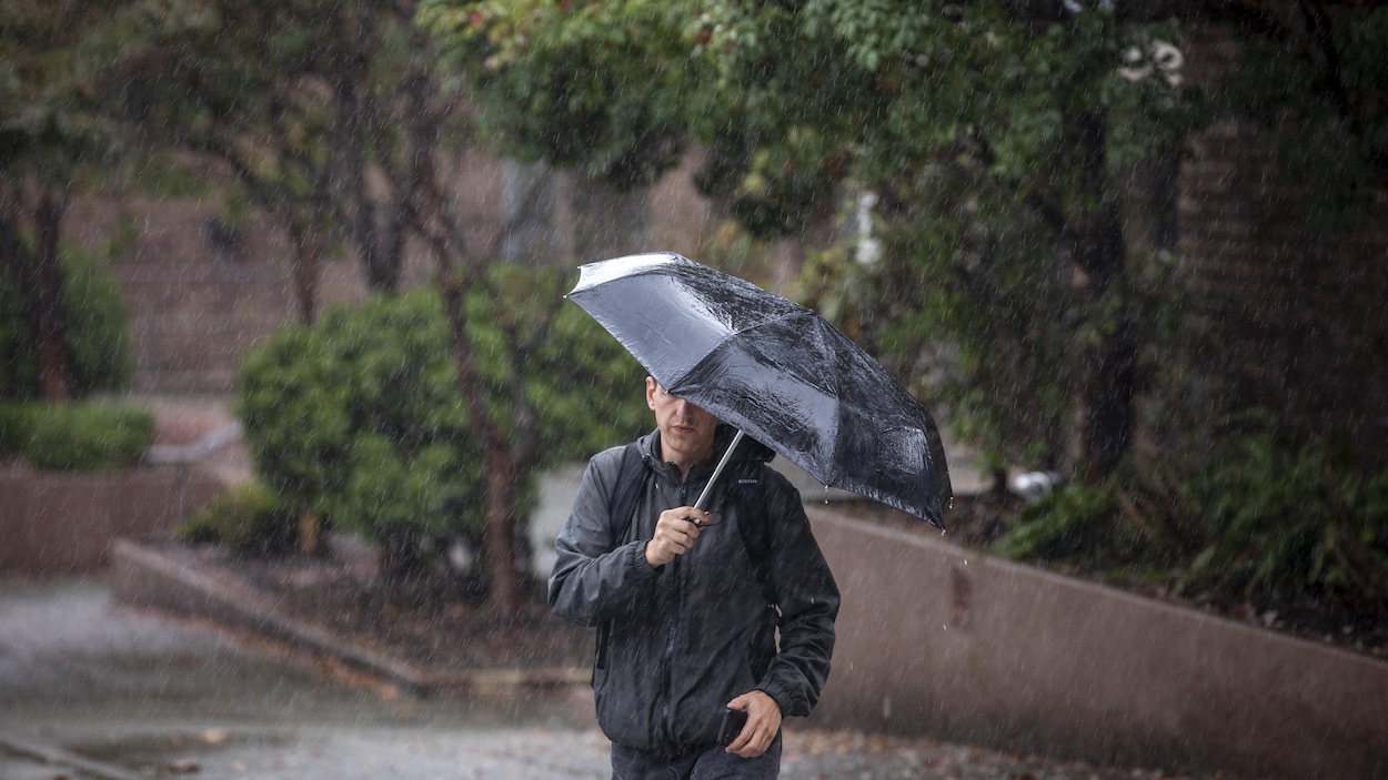 Jour de vote sous la pluie et le vent dans l’Est-du-Québec