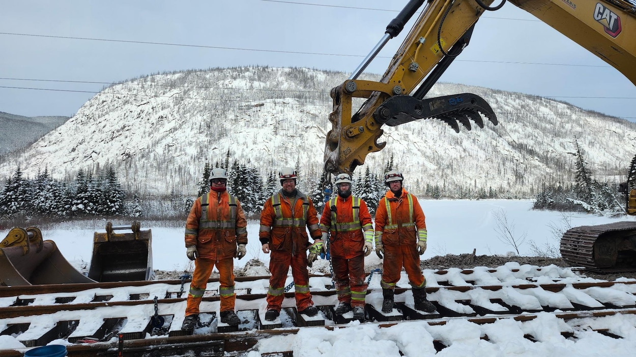 700 h pour rouvrir la voie ferrée de QNS&L
