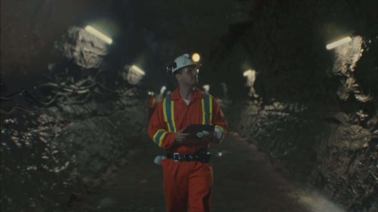 7,5 M $ en publicités pour une mine qui n’ouvrira pas avant 10 ans