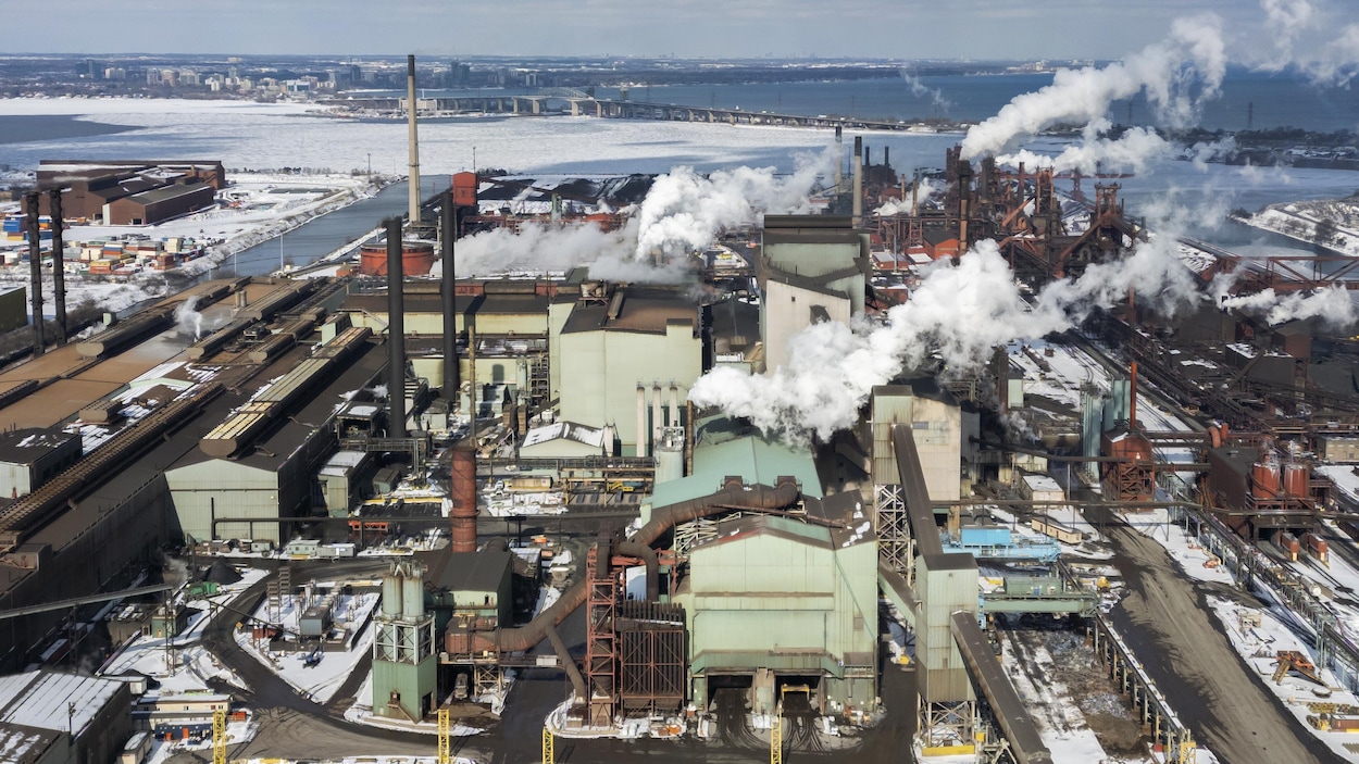 ArcelorMittal Dofasco prolonge l’échéancier d’un projet de réduction des GES à Hamilton