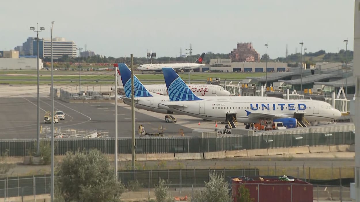Privatisation d'aéroports : Doug Ford appuie le projet de Mark Carney