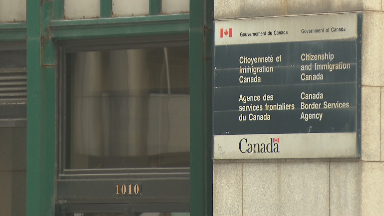 Pourquoi le français est devenu un critère décisif pour immigrer au Canada hors Québec