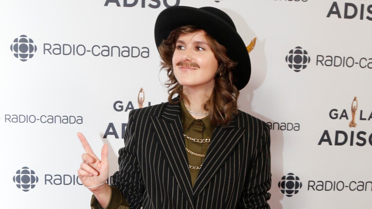 Elle a remporté le Félix de l'interprète féminine de l'année.