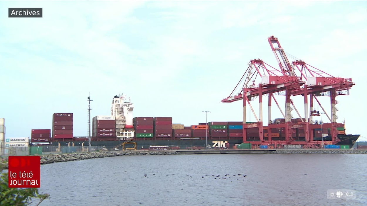 Langues officielles : le port d'Halifax a trois mois pour corriger des lacunes
