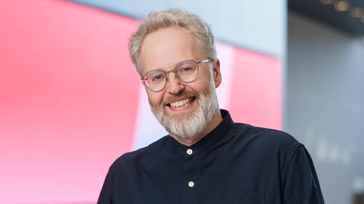 François Bellefeuille redevient vétérinaire dans sa nouvelle comédie, Temps  de chien | Radio-Canada