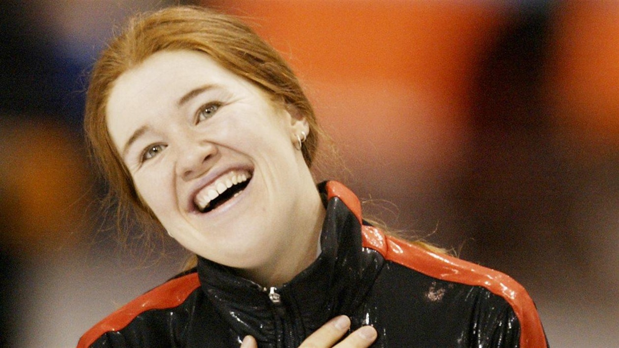 Clara Hugues avait remporté la médaille de bronze au 5000m. en patinage de vitesse en 2002 aux J.O. de Salt Lake City.