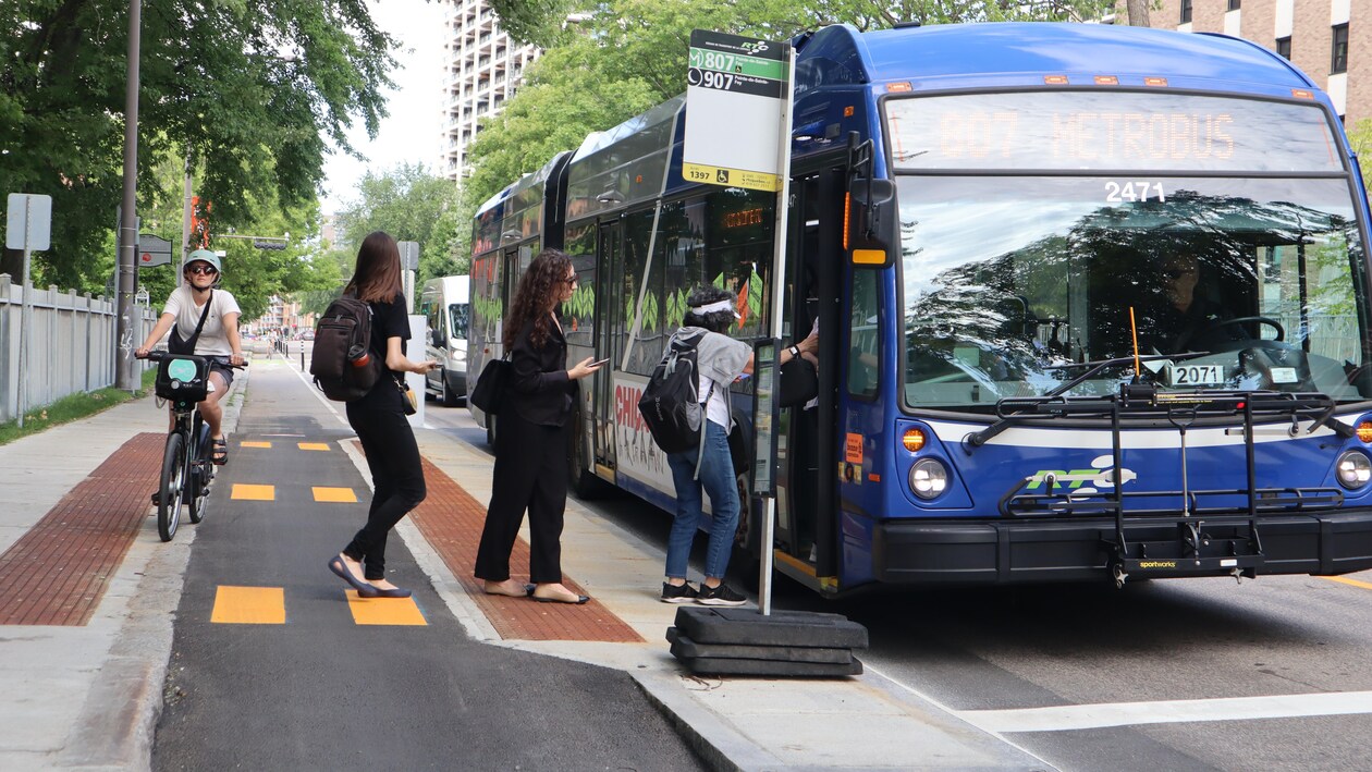 Grève : les autobus du RTC à l’arrêt vendredi | Le téléjournal Québec