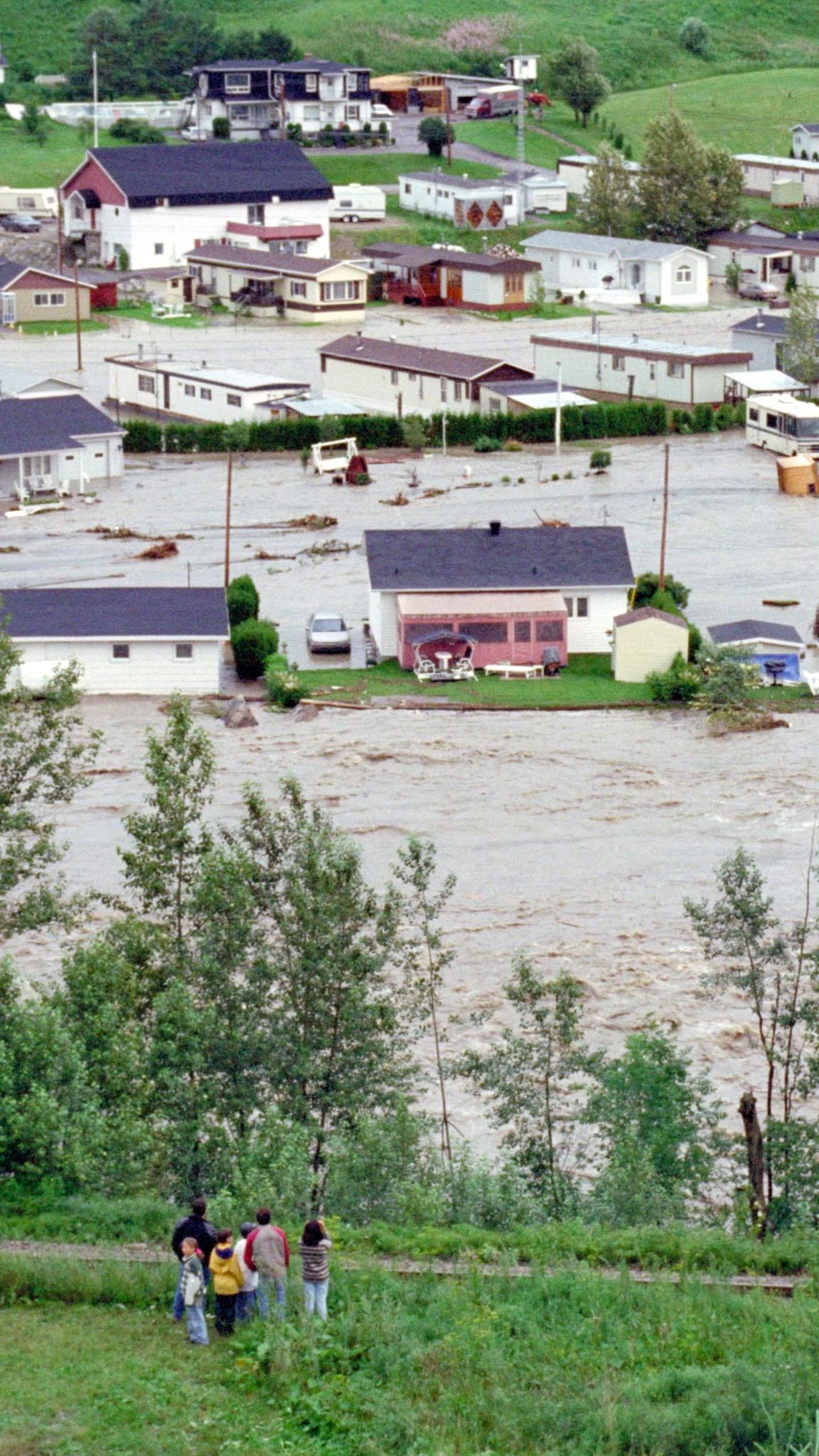 Des bâtiments inondés.