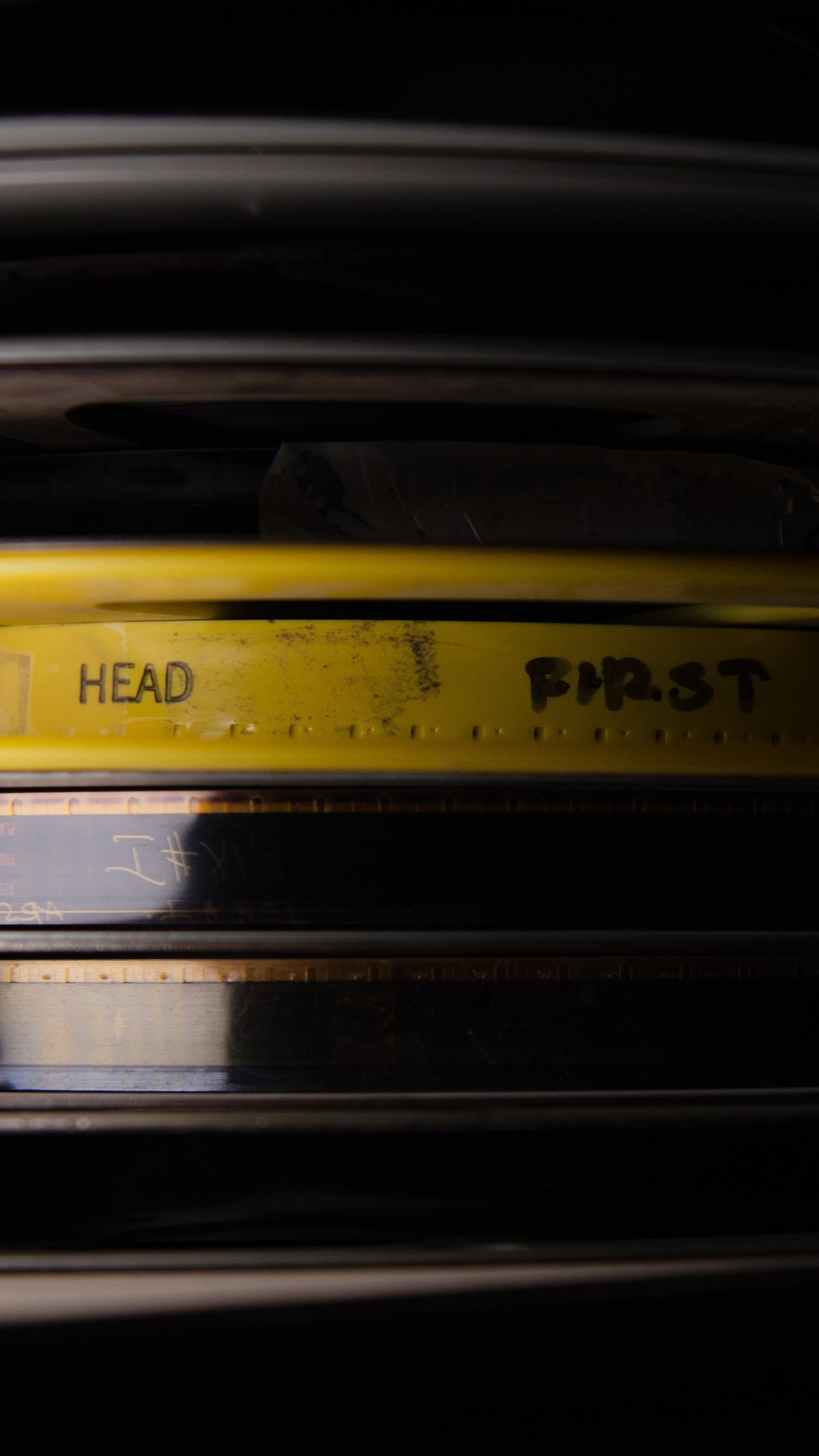 Des bobines de film en 16 mm, à Winnipeg, en juillet 2026.
