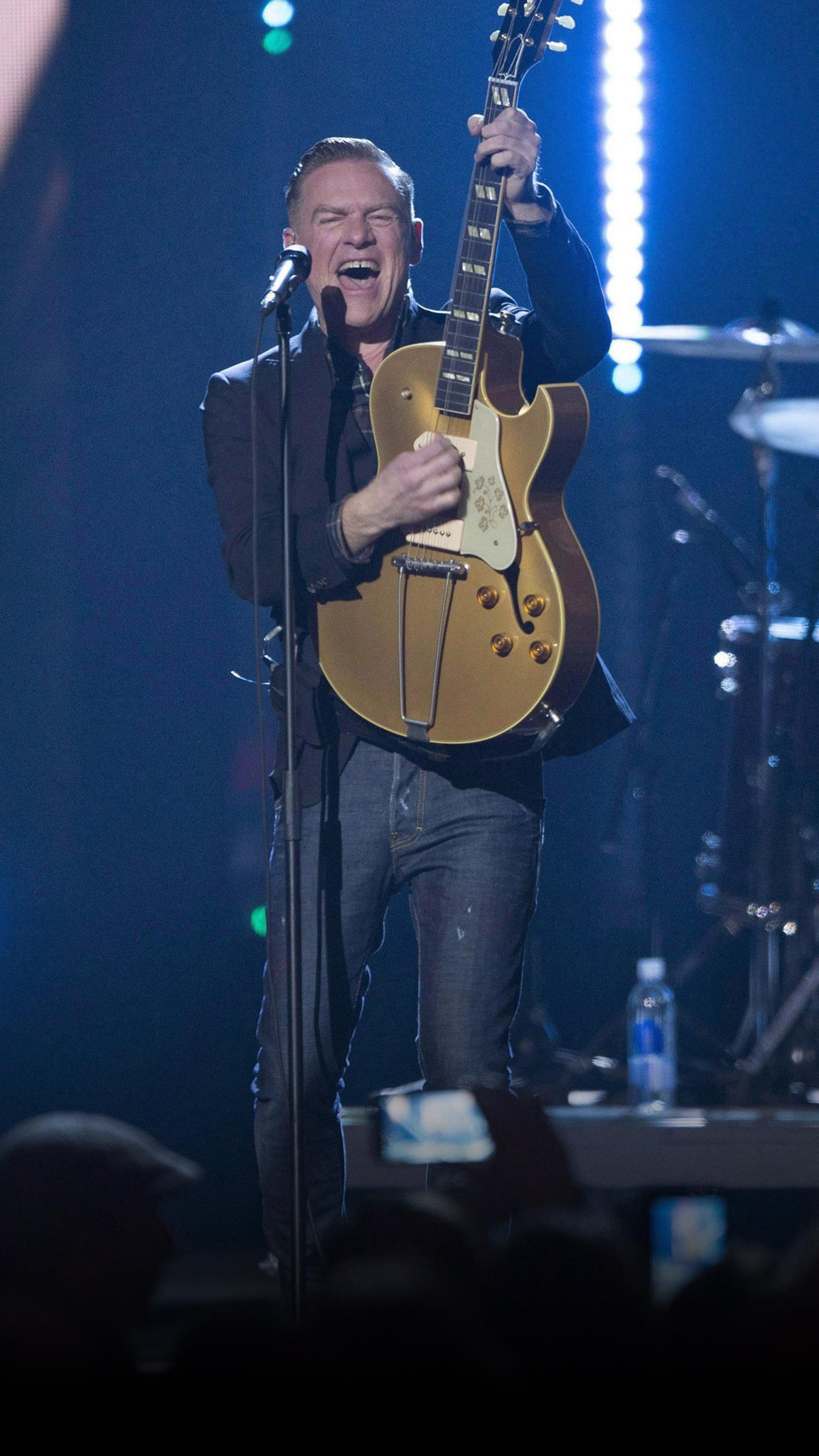 Le Canadien Bryan Adams sera le tout premier artiste en concert au Palladium le 15 janvier 1996.